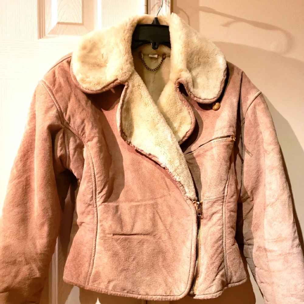 Synergy Ventage Suede Jacket with Faux Fur Lining - Picture 1 of 11